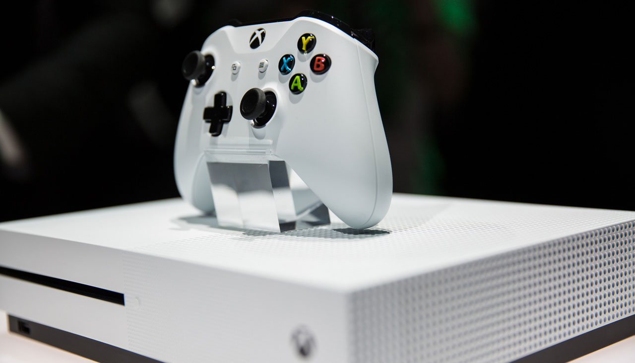 Xbox One S jest jednym z najczęściej zamawianych produktów na GameStop