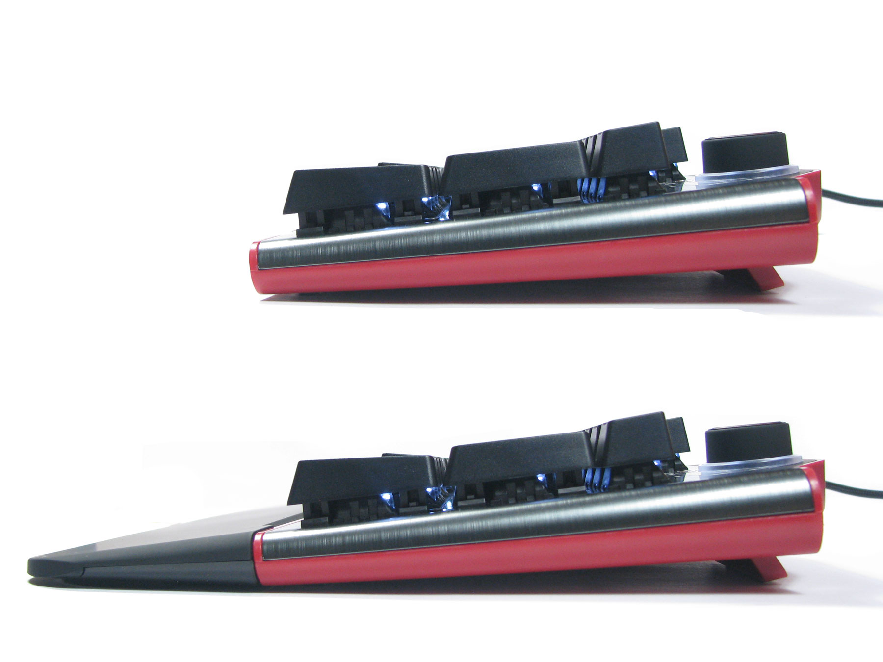 Natec Genesis RX85 - podkładka + rozłożone nóżki uprzyjemniają granie.