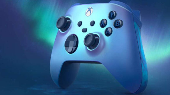 Xbox kontroler Aqua Shift Special Edition na tle zorzy polarnej