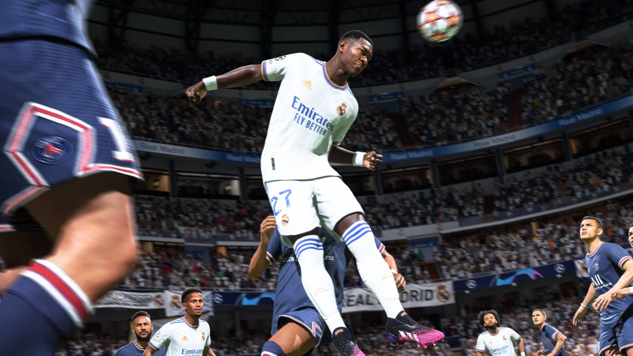 EA Sports - FIFA 22 - odbicie główką - PG