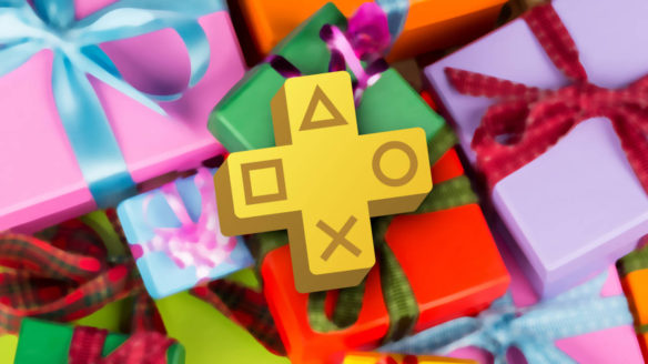 PS Plus październik 2021 - logo abonamentu na rozmazanych prezentach