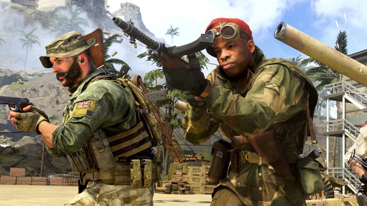 Call of Duty Warzone - Pacific - żołnierze z bronią palną na plaży