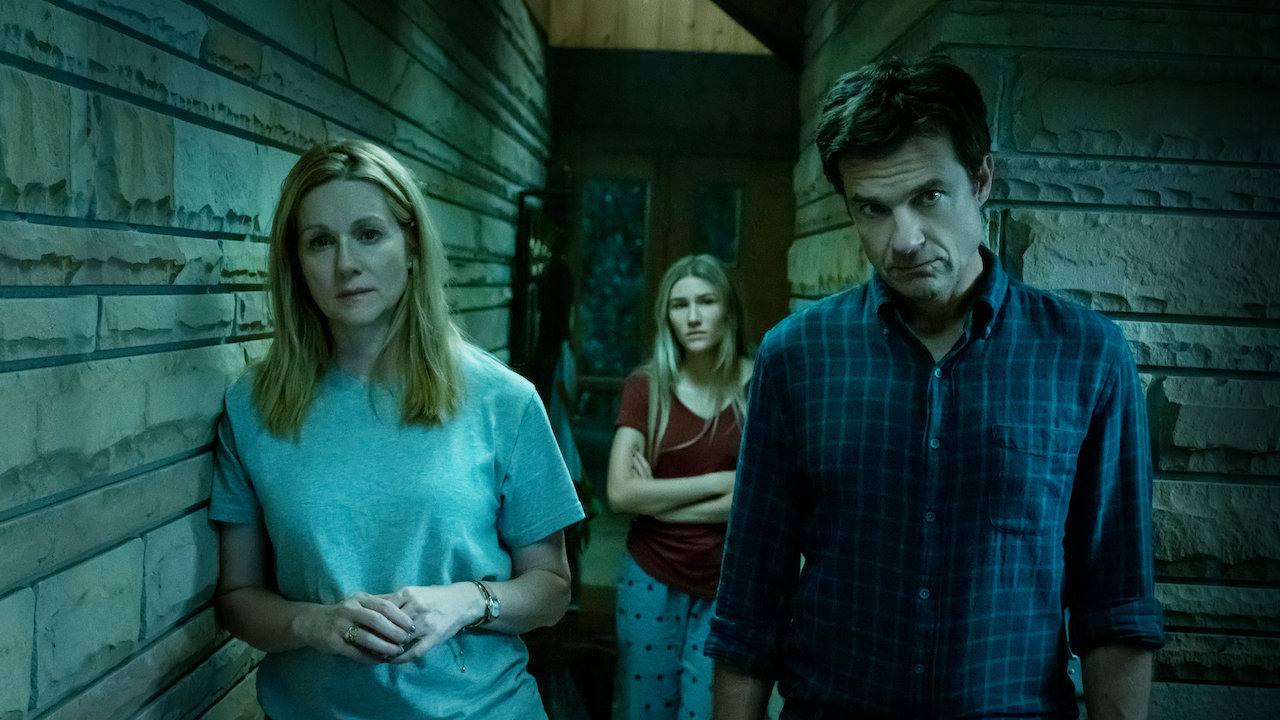 Laura Linney, Jason Bateman i Sofia Hublitz w serialu Ozark