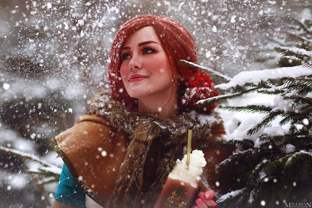 Cosplay Wiedźmin 3 - święta - Triss w śniegu