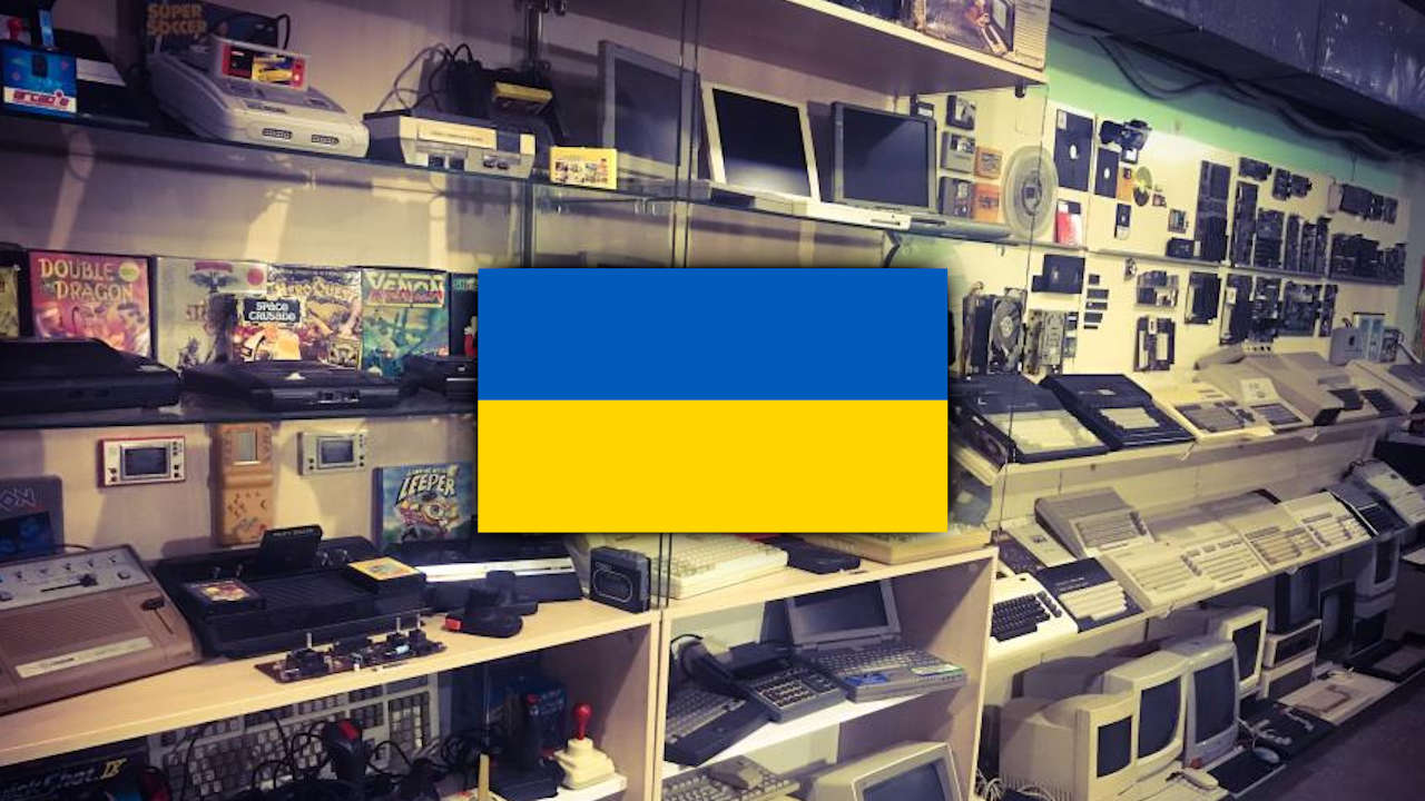 Muzeum retro komputerów i gier wideo - Ukraina - Mariupol - flaga Ukrainy