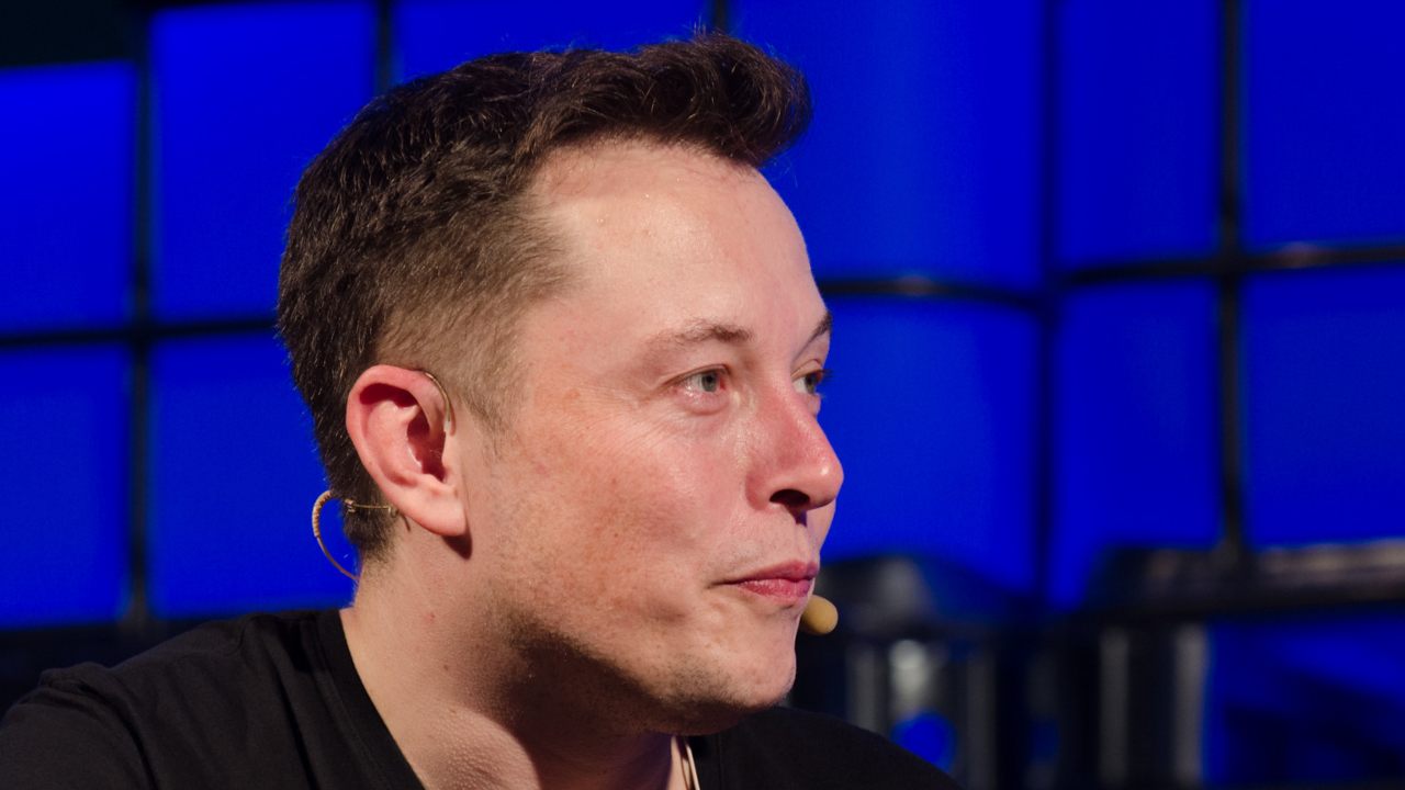 Elon Musk miał molestować pracownicę. SpaceX zapłacił jej 250 tys. dolarów za milczenie