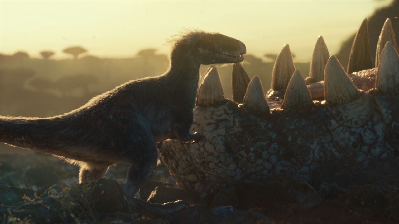 mały dinozaur w kadrze z filmu Jurassic World: Dominion