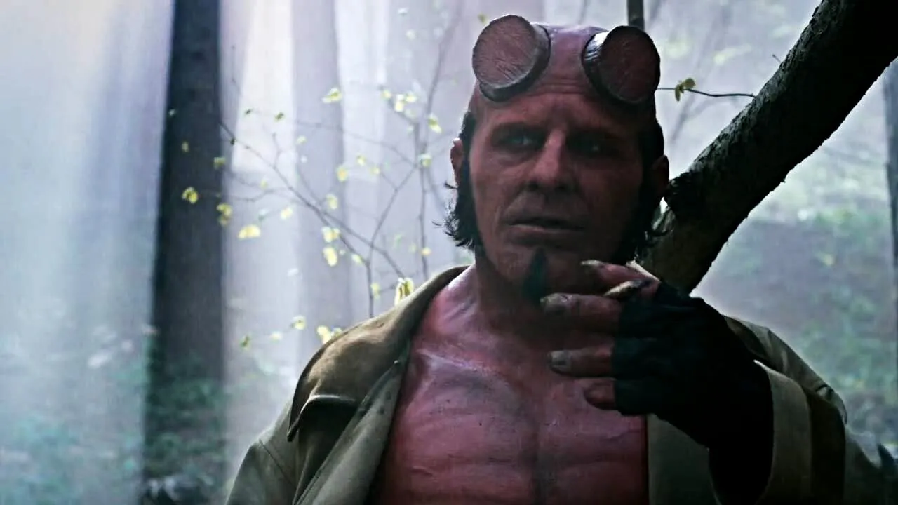 Hellboy: The Crooked Man - zwiastun filmu zalatuje grozą | Newsy - PlanetaGracza