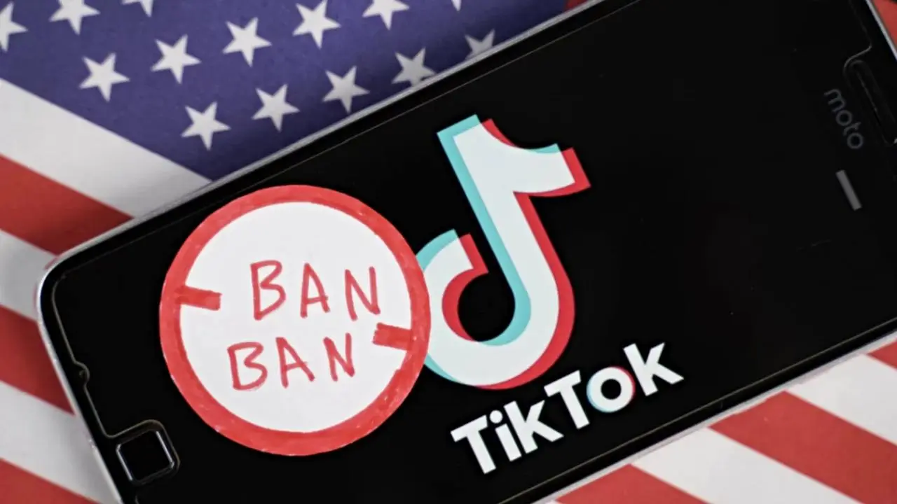 TikTok powrócił do żywych w USA zaledwie dzień po banie. Platforma dziękuję Trumpowi