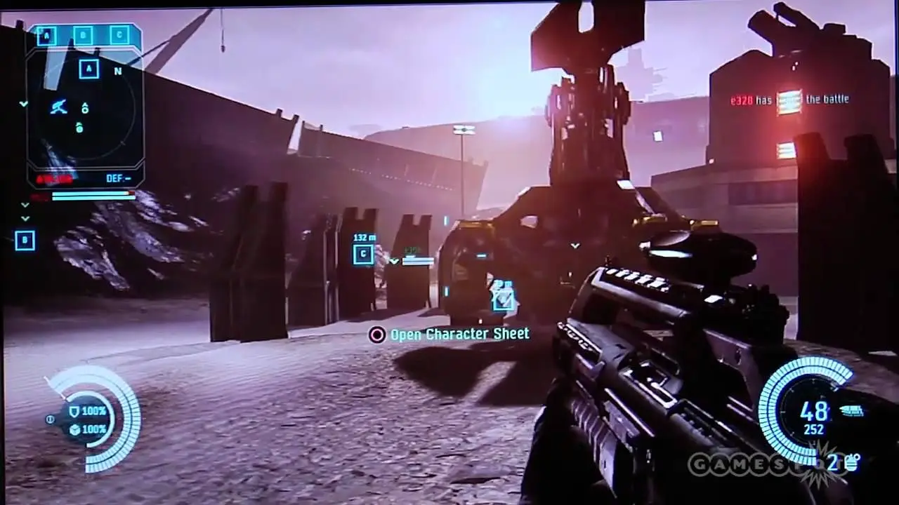 Dust 514 PS3 gameplay showing HUD interface and futuristic weaponry.